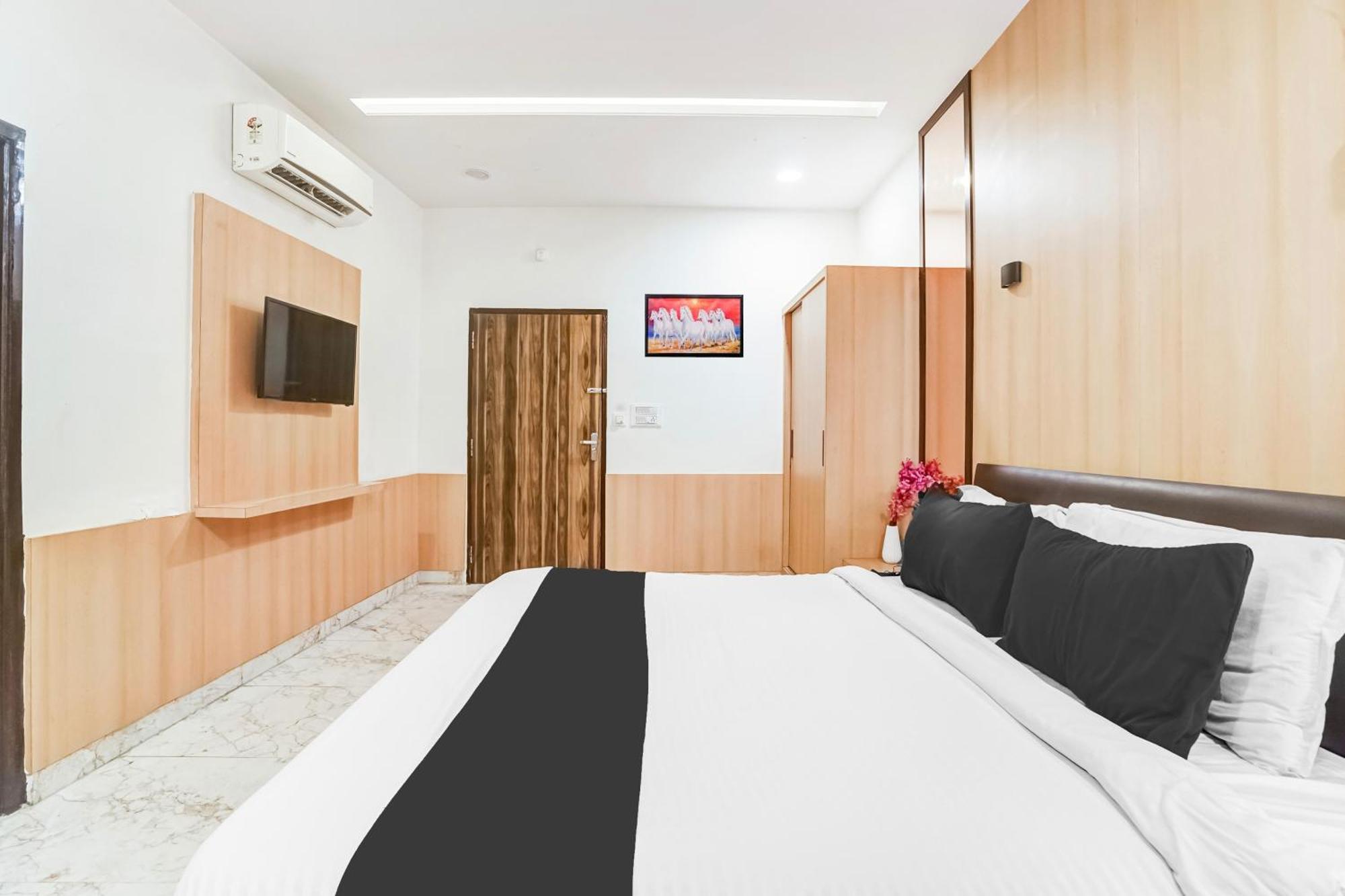 Super Townhouse Jagatpura Hotel Jaipur Exterior photo
