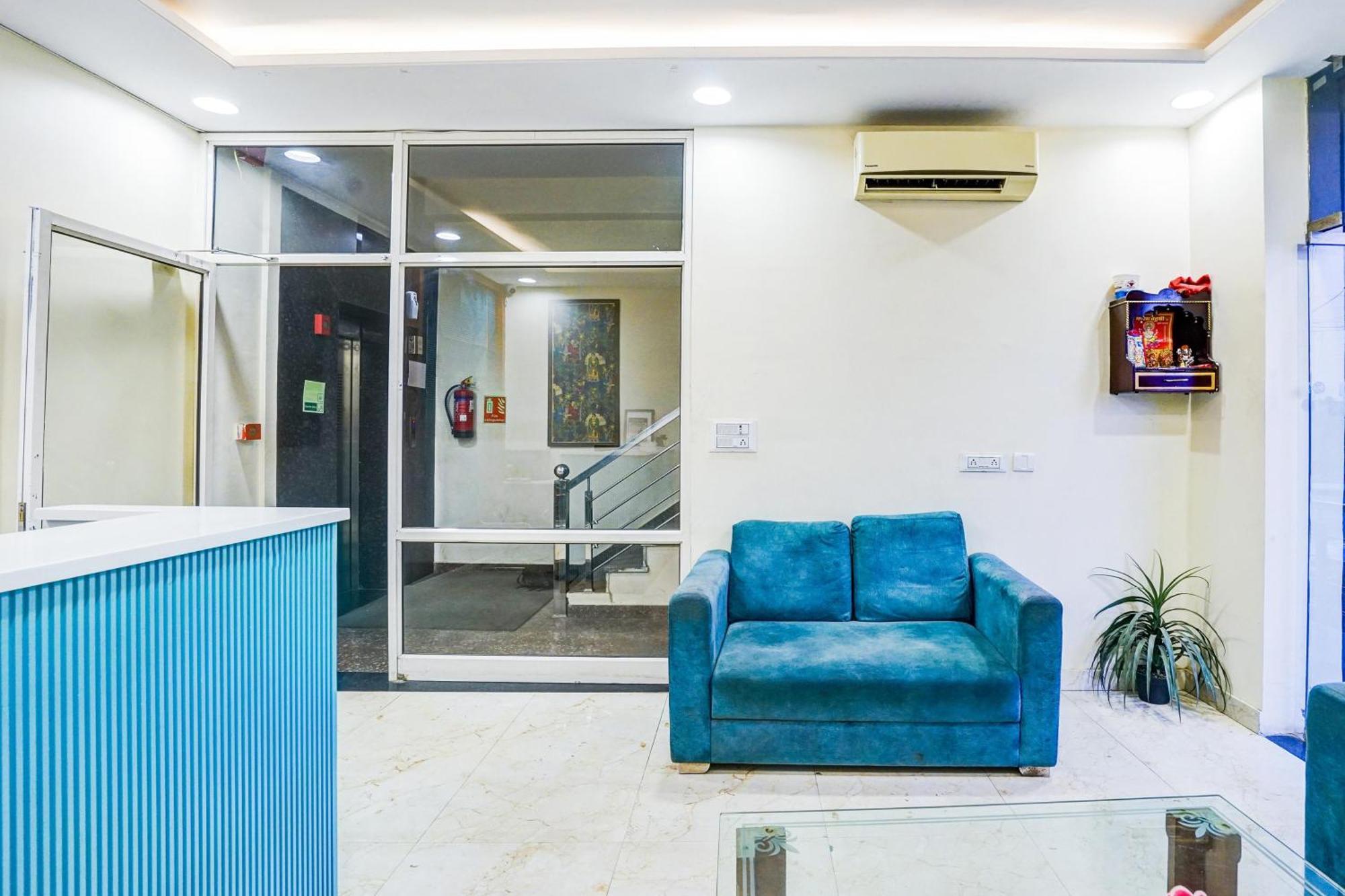 Super Townhouse Jagatpura Hotel Jaipur Exterior photo