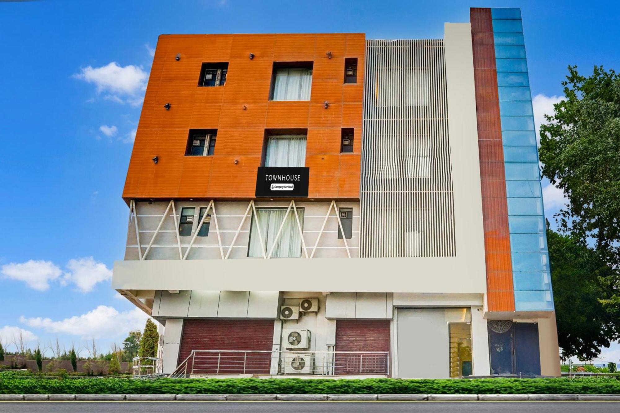 Super Townhouse Jagatpura Hotel Jaipur Exterior photo
