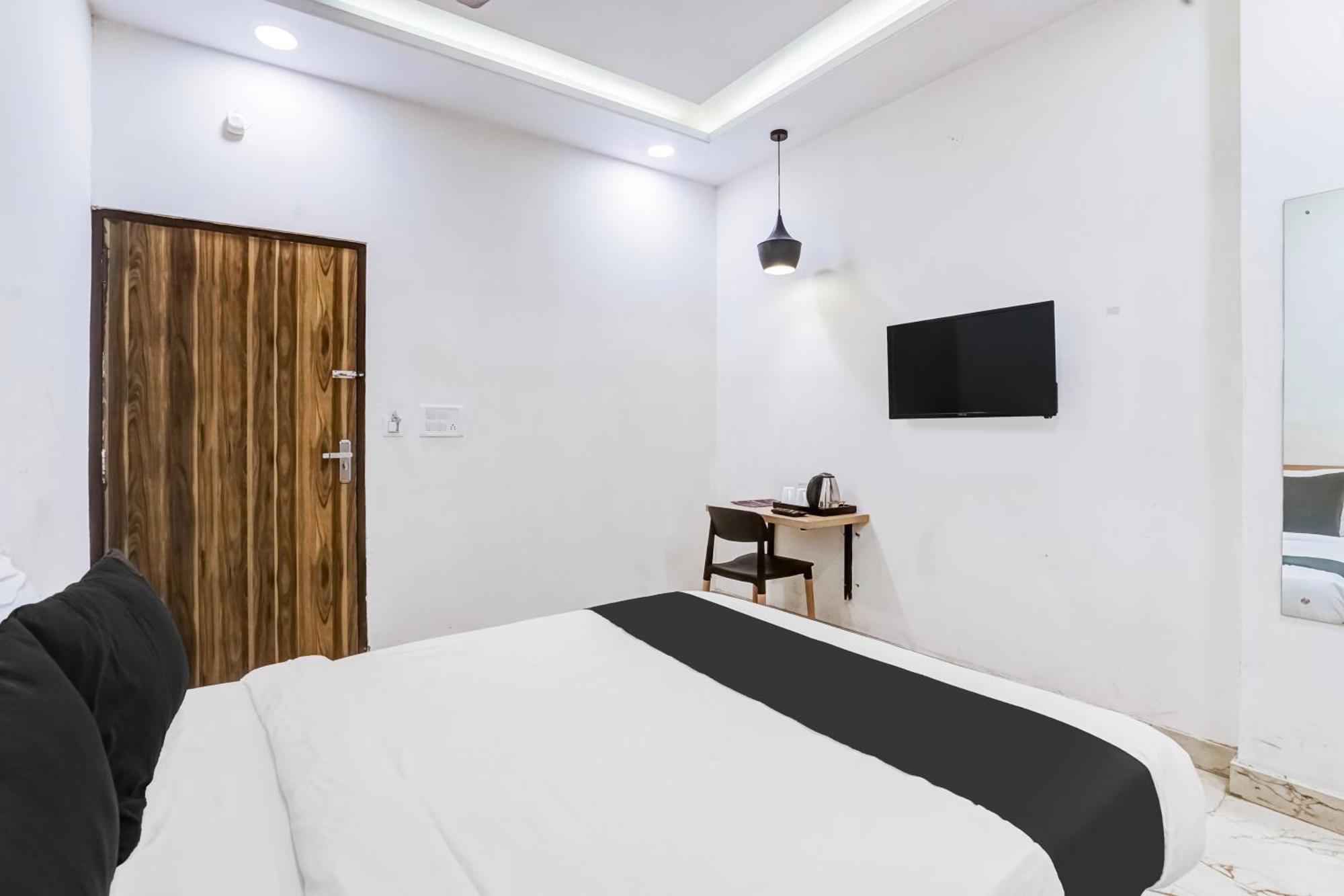 Super Townhouse Jagatpura Hotel Jaipur Exterior photo